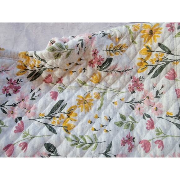 Carter’s Floral Print Quilted Hooded Vest Size 24 Months - Picture 8 of 9